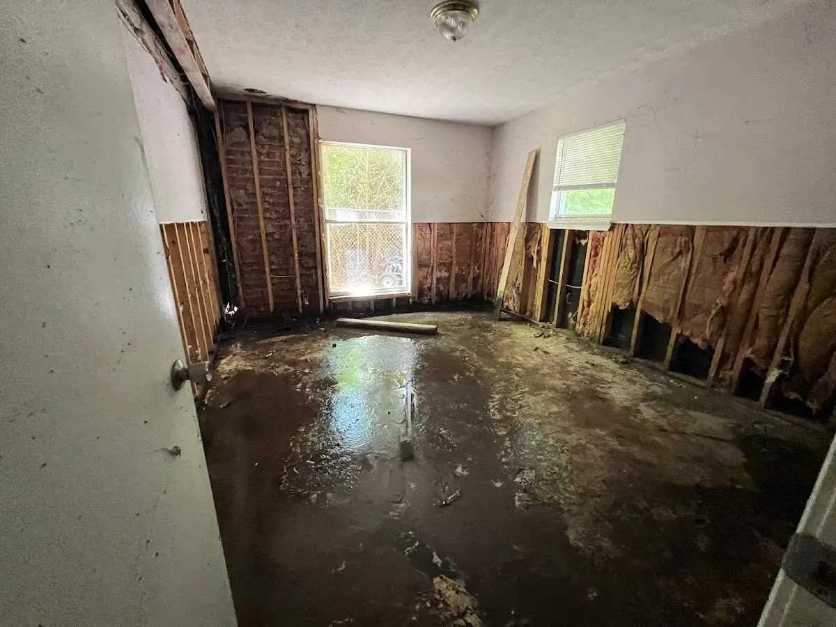 Water Damage Restoration services in Paris, KY